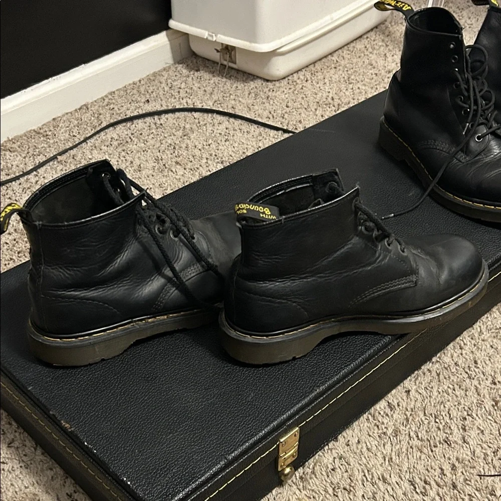 Dr Martens 90’s Vintage Made in England Black Leather Men's Boots - Picture 4 of 9